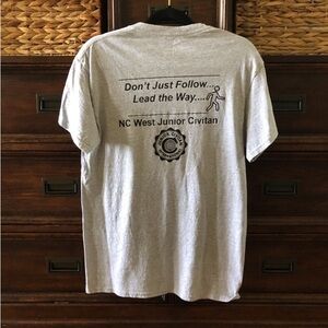 Civitan gray short sleeve graphic tee in size M